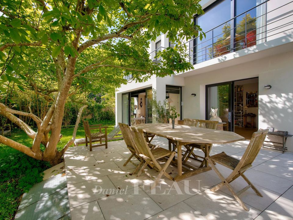 Villa in Saint-Cloud, Hauts-de-Seine - foto 1