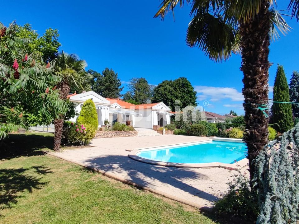 Villa in Dardilly, Rhone - foto 1