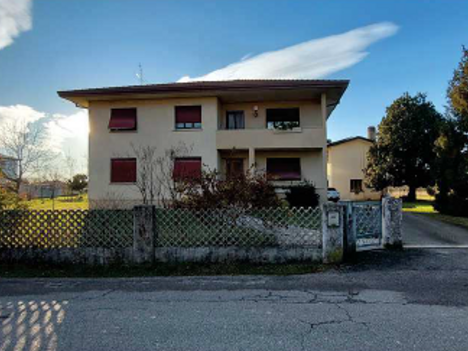 Villa i Fiume Veneto, Pordenone - foto 1