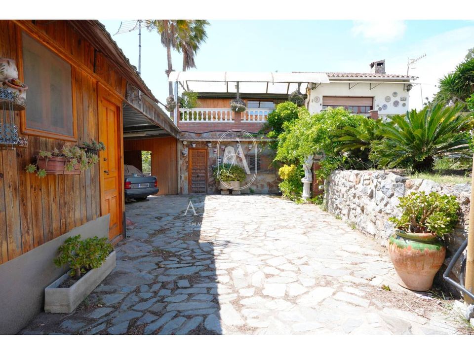 Villa en Palafolls, Barcelona - foto 2