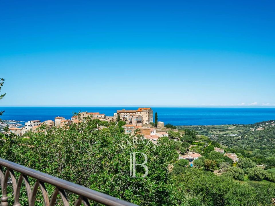 Villa i L'Île-Rousse, Haute-Corse - bilde 1