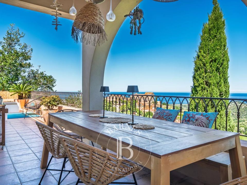 Villa i L'Île-Rousse, Haute-Corse - bilde 4