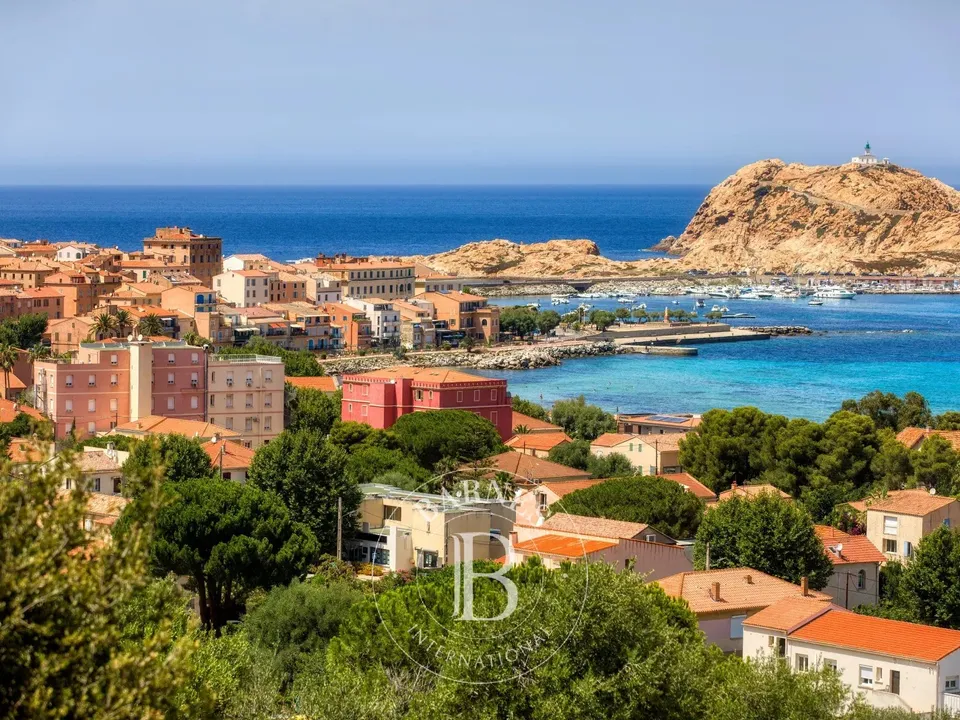 Helårsgrund i L'Île-Rousse, Haute-Corse - foto 4