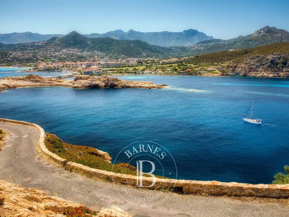 Helårsgrund i L'Île-Rousse, Haute-Corse - foto 5
