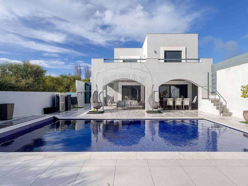 Villa i Quarteira, Faro - foto 1