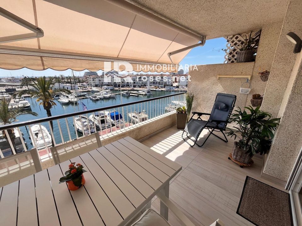Lejlighed i Empuriabrava, Gerona - foto 2