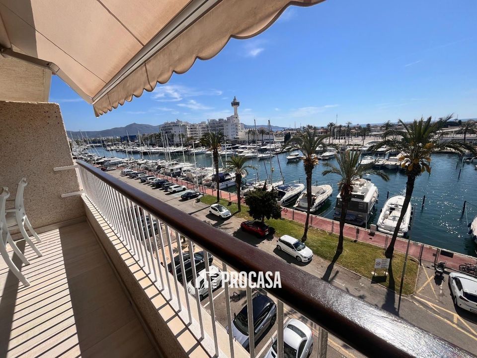 Lejlighed i Empuriabrava, Gerona - foto 2