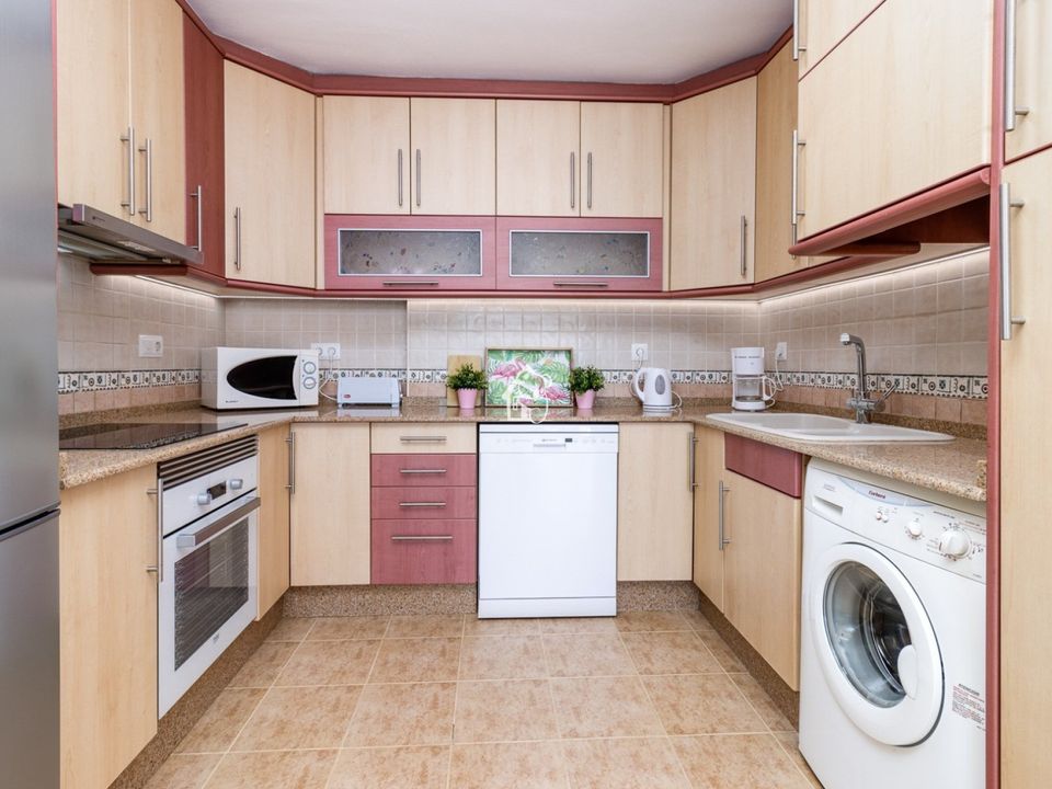 Apartment in Torrevieja, Alicante - photo 4