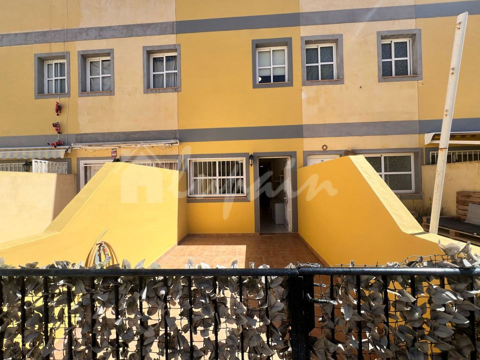 Town house in Valle De San Lorenzo, Tenerife - photo 3