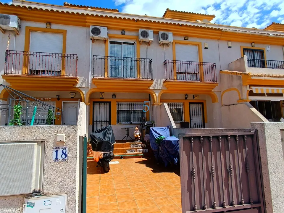 Byhus i Daya Nueva, Alicante - foto 1