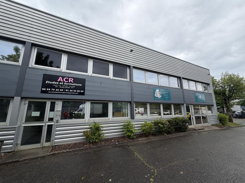 Erhvervsejendom i Montigny-le-Bretonneux, Yvelines - foto 5