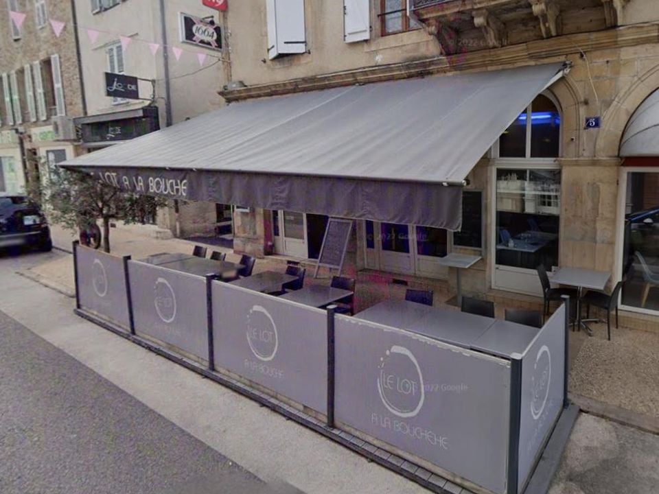 Erhvervsejendom i Saint-Céré, Lot - foto 1