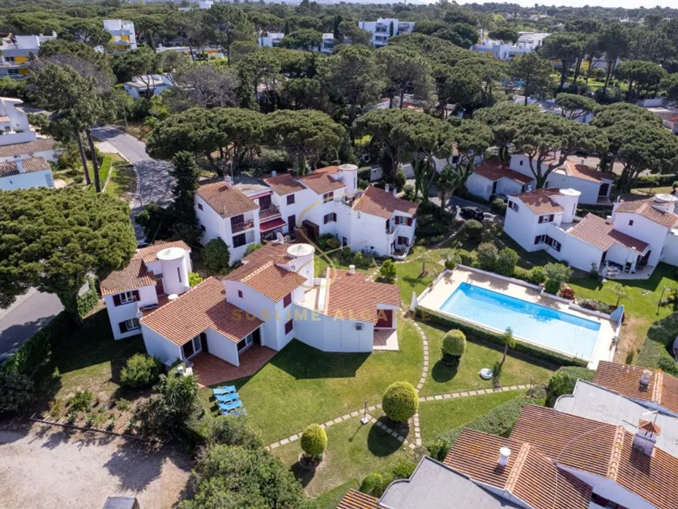 Villa i Quarteira, Faro - foto 1