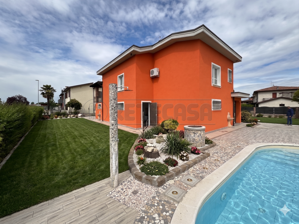 Villa in Ricengo, Cremona - photo 1