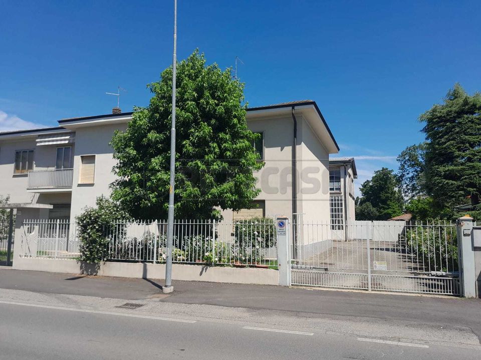 Villa in Crema, Cremona - photo 2