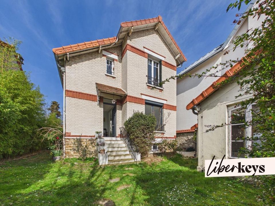 Villa i Saint-Maur-des-Fossés, Val-de-Marne - foto 1