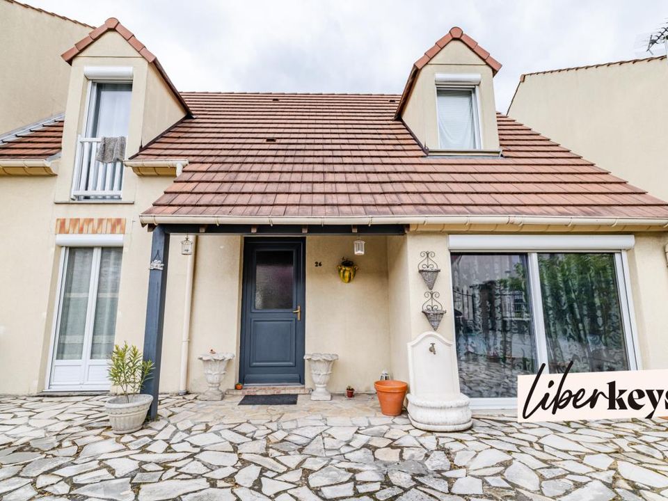 Villa i Stains, Seine-Saint-Denis - bilde 1