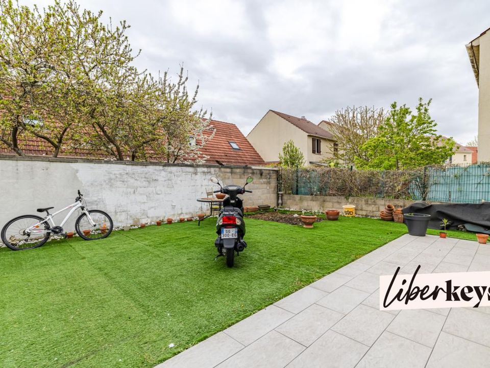 Villa i Stains, Seine-Saint-Denis - bilde 2