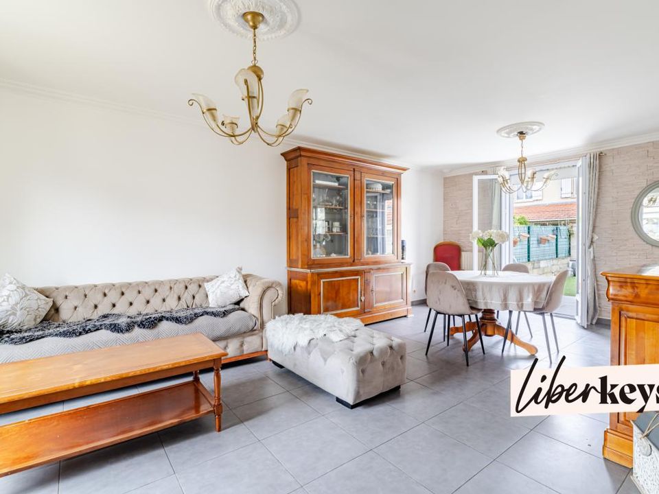 Villa i Stains, Seine-Saint-Denis - bilde 3