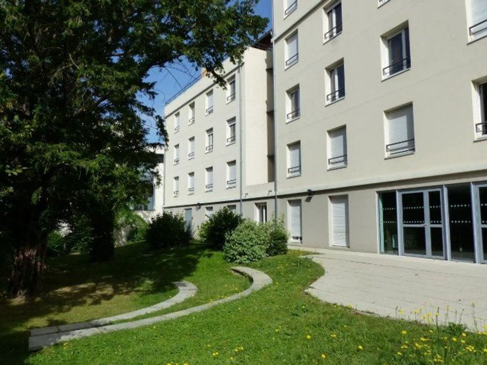 Erhvervsejendom i Villeurbanne, Rhone - foto 1