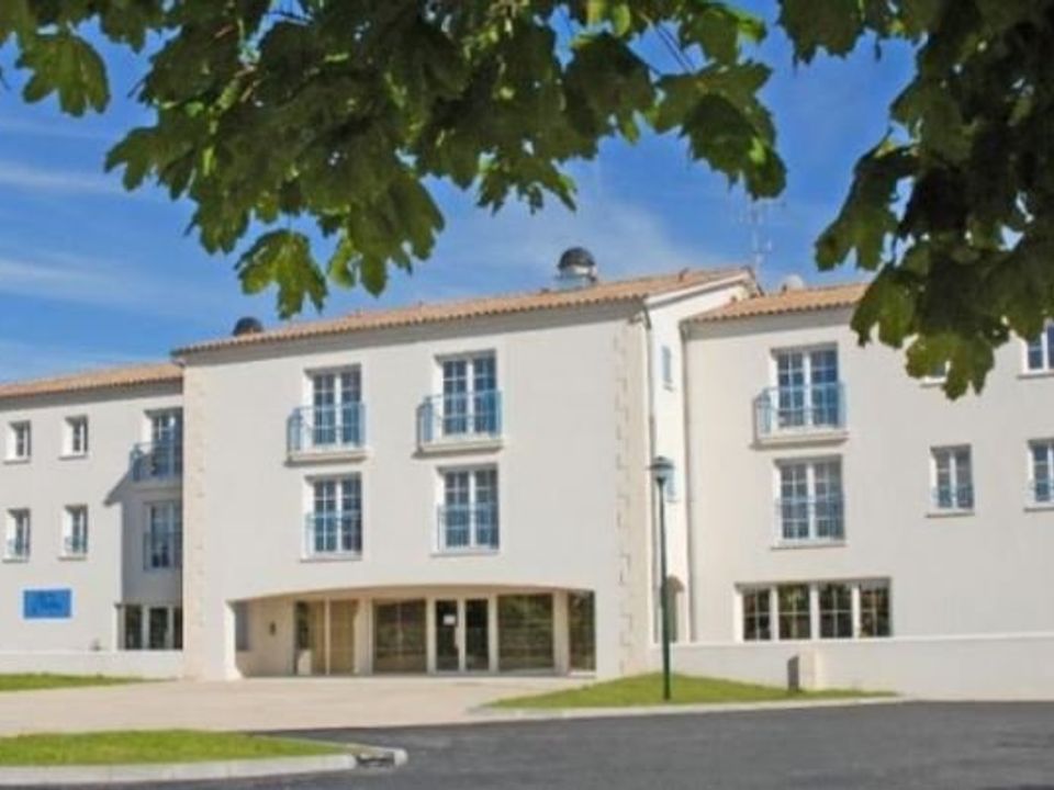 Erhvervsejendom i Saint-Julien-de-l'Escap, Charente-Maritime - foto 1
