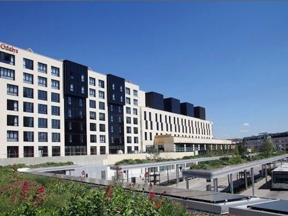 Erhvervsejendom i Rueil-Malmaison, Hauts-de-Seine - foto 1
