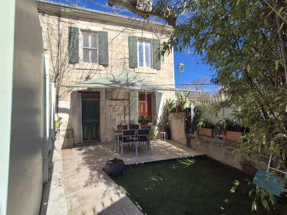 Casa de poble a Graveson, Bouches-du-Rhone - foto 1