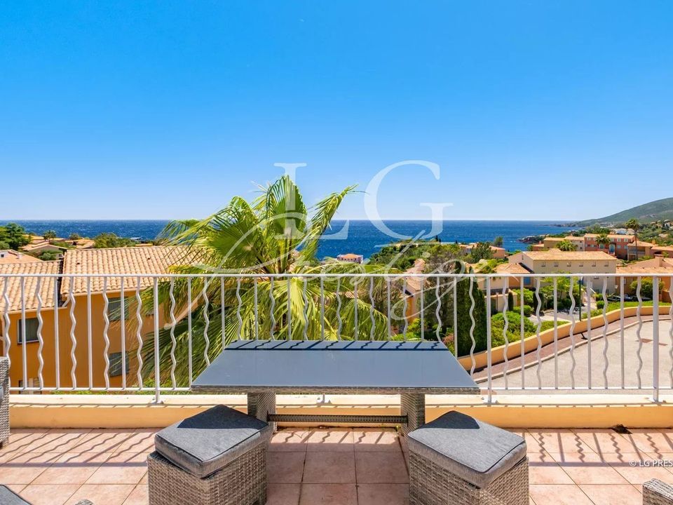Lejlighed i Theoule-sur-Mer, Alpes-Maritimes - foto 1