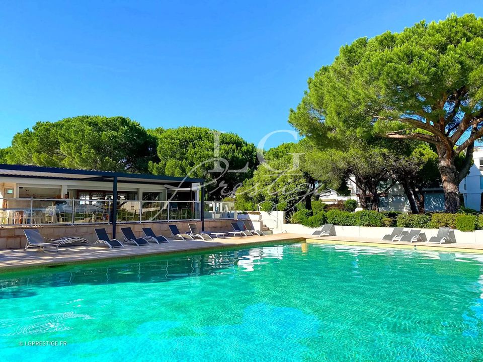 Lejlighed i Mandelieu-la-Napoule, Alpes-Maritimes - foto 1