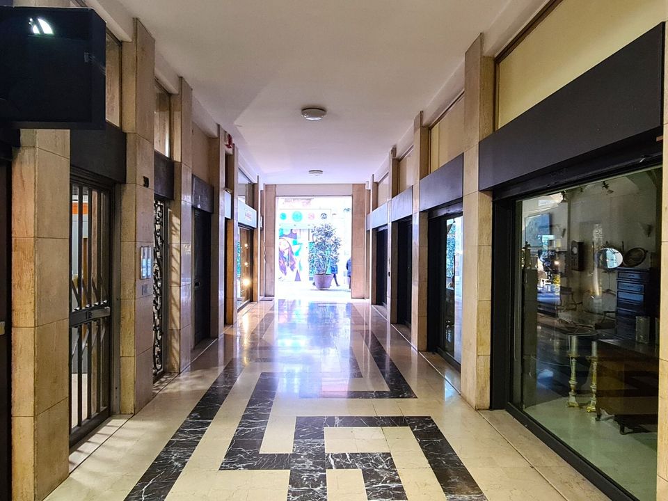 Erhvervsejendom i Brescia, Brescia - foto 3