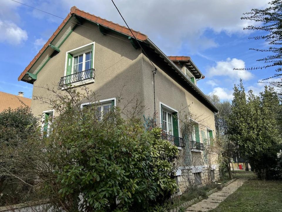 Villa i Les Clayes-Sous-Bois, Yvelines - foto 1