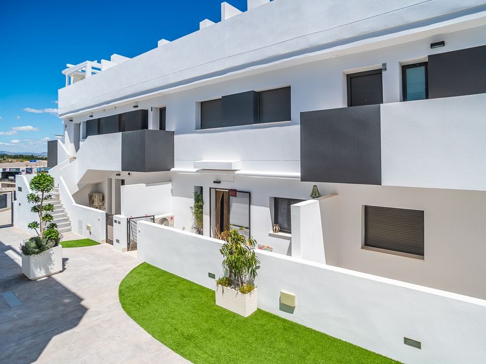 Lejlighed i Torrevieja, Alicante - foto 4