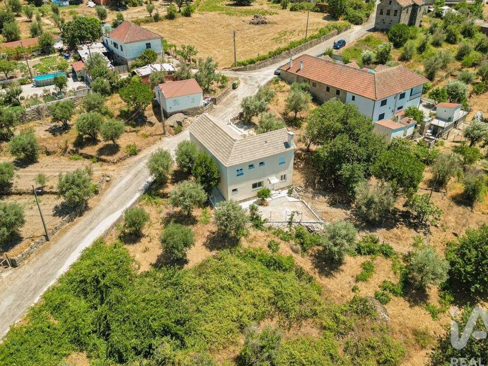 Radhus i Nelas, Viseu - foto 5