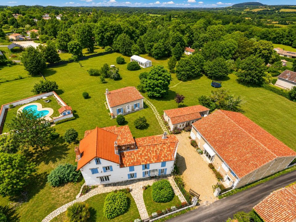 Villa en Riberac, Dordogne - foto 1