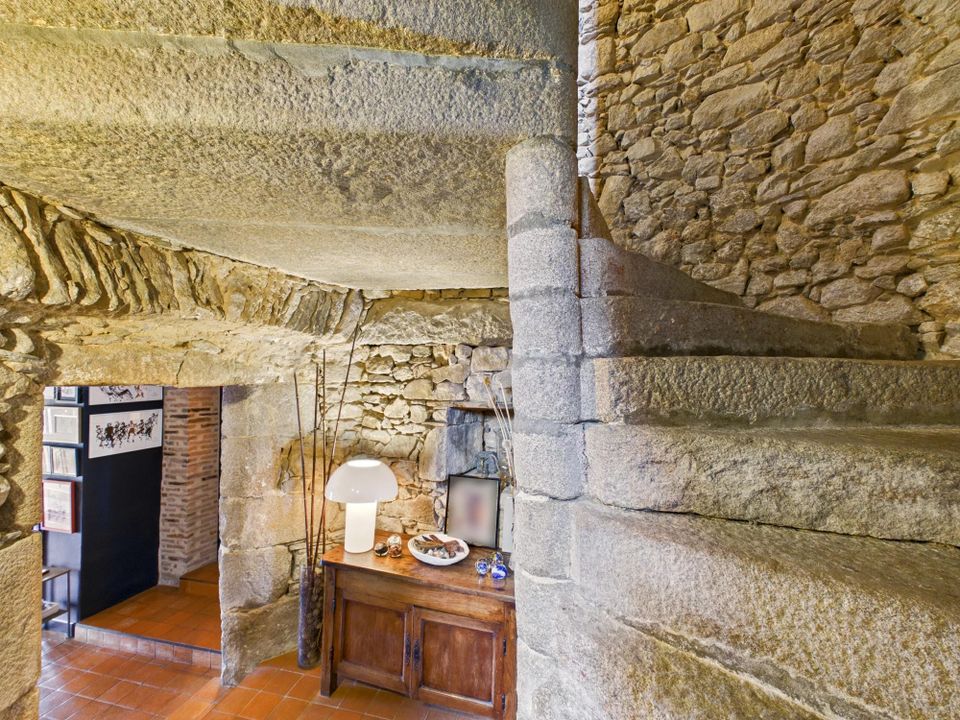 Landsbyhus i Rilhac-Lastours, Haute-Vienne - foto 4