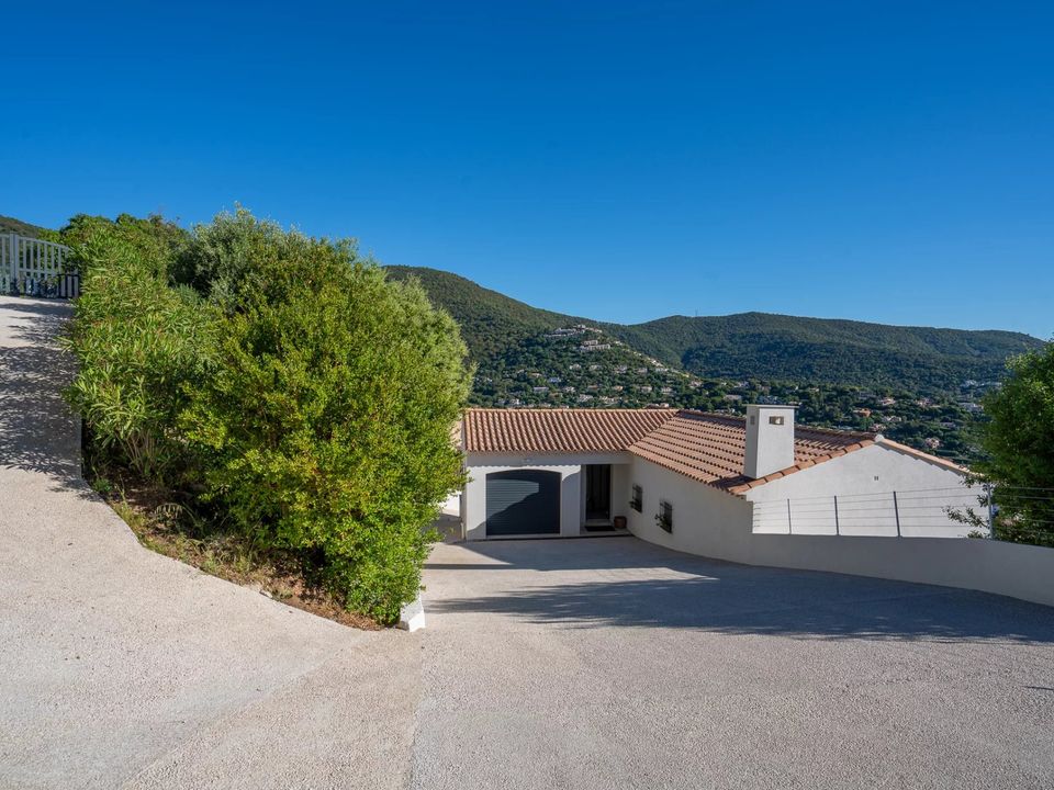 Villa i Cavalaire-sur-Mer, Var - foto 1