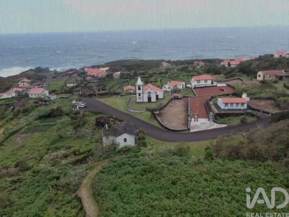 Erhvervsejendom i Velas, Sao Jorge - foto 1