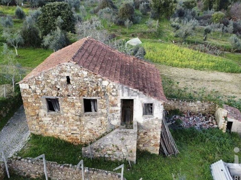 Byhus i Figueiro dos Vinhos, Leiria - foto 3