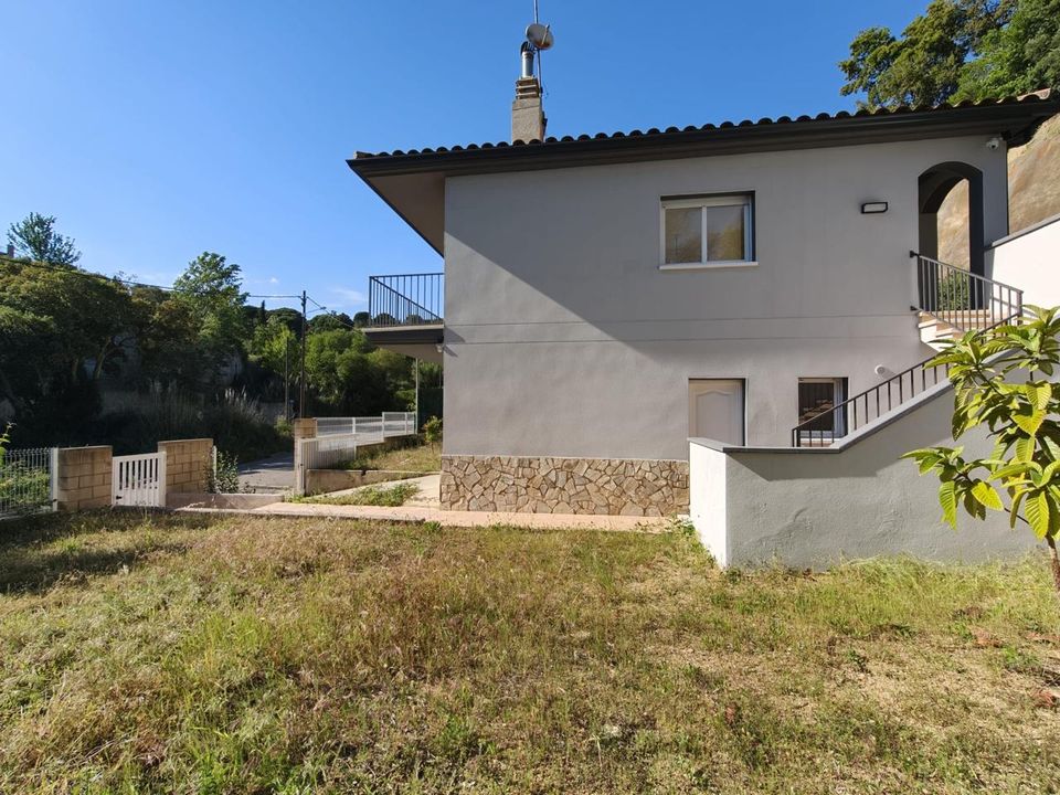 Villa i Vidreres, Gerona - foto 1