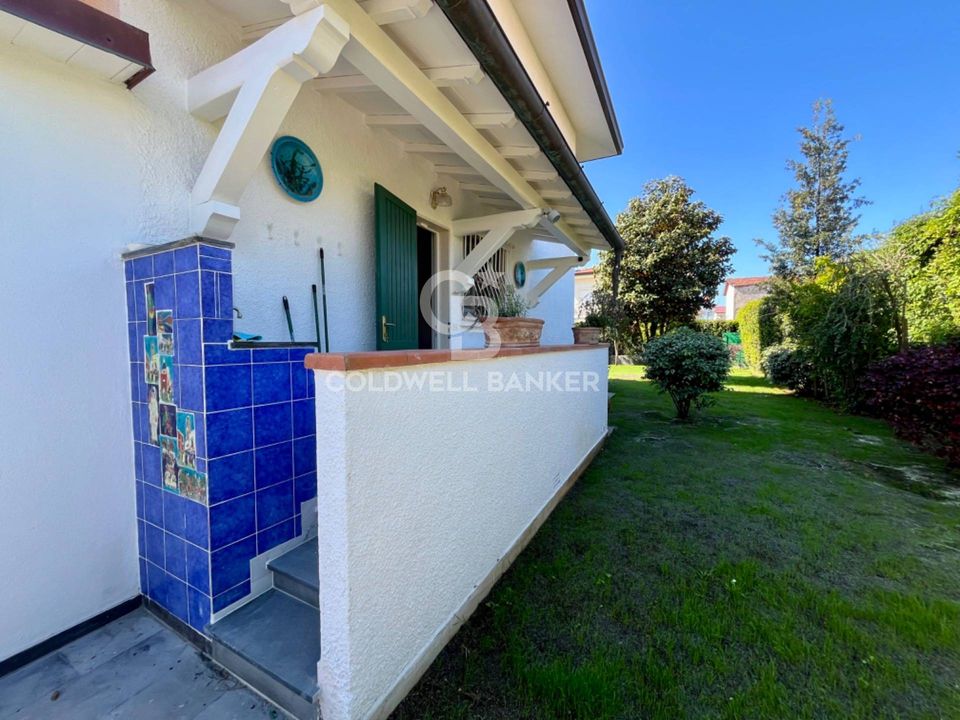 Villa in Forte dei Marmi, Lucca - photo 2