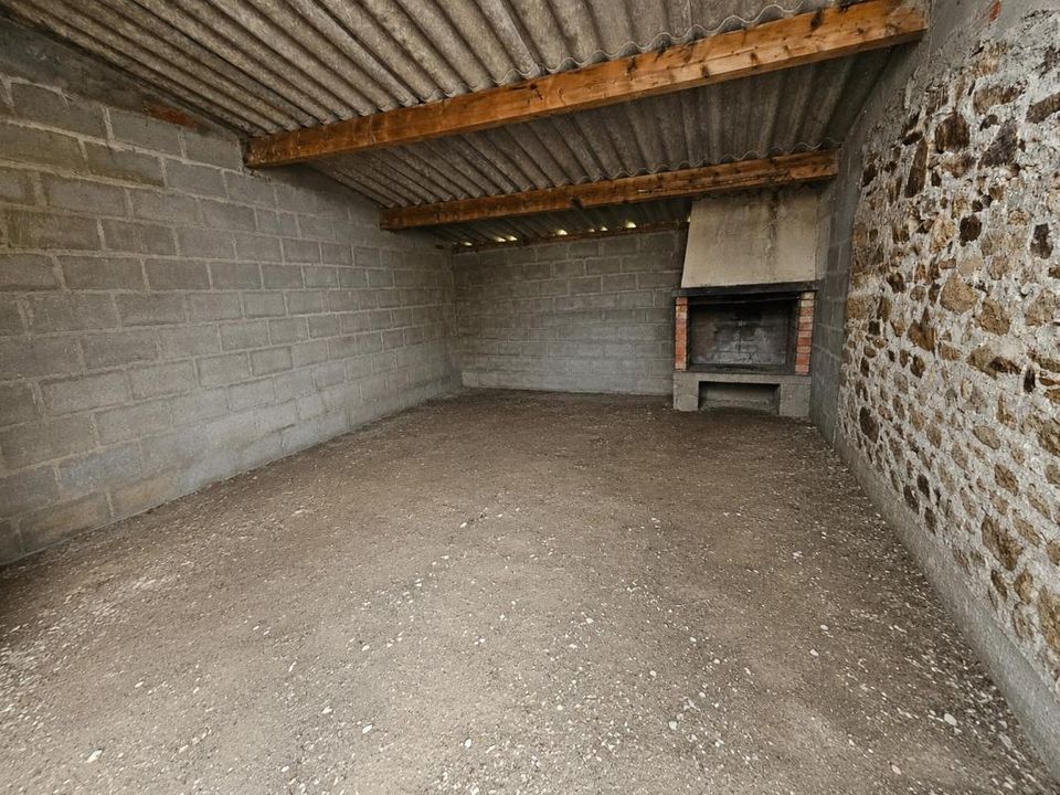 Parkeringsplass i Mésanger, Loire-Atlantique - bilde 3