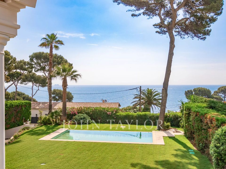 Villa i Antibes, Alpes-Maritimes - foto 1