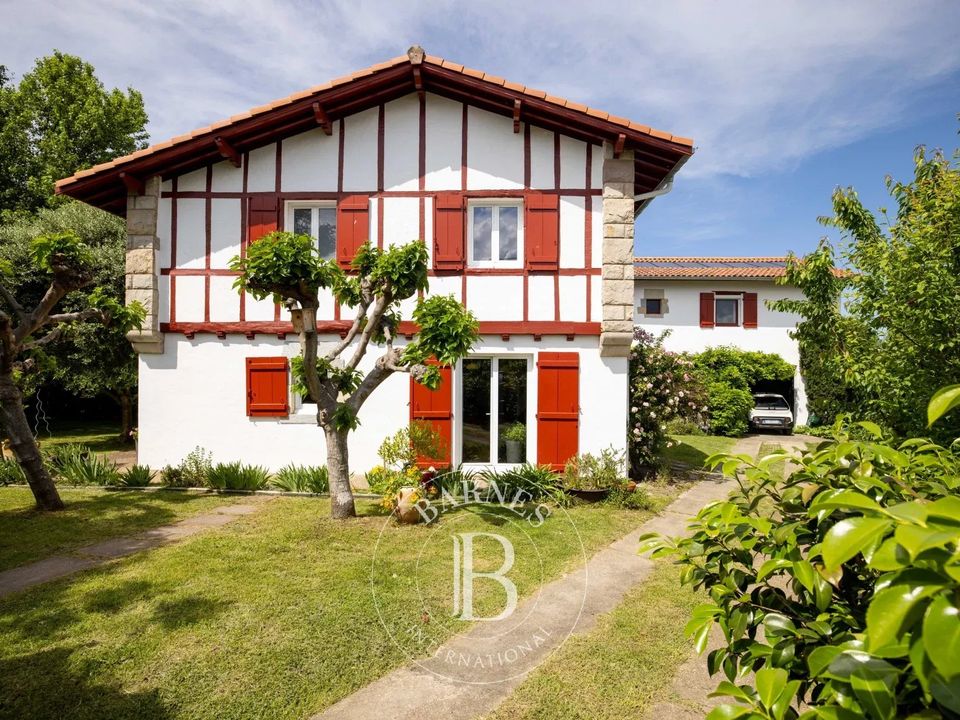 Landejendom i Hendaye, Pyrenees-Atlantiques - foto 1