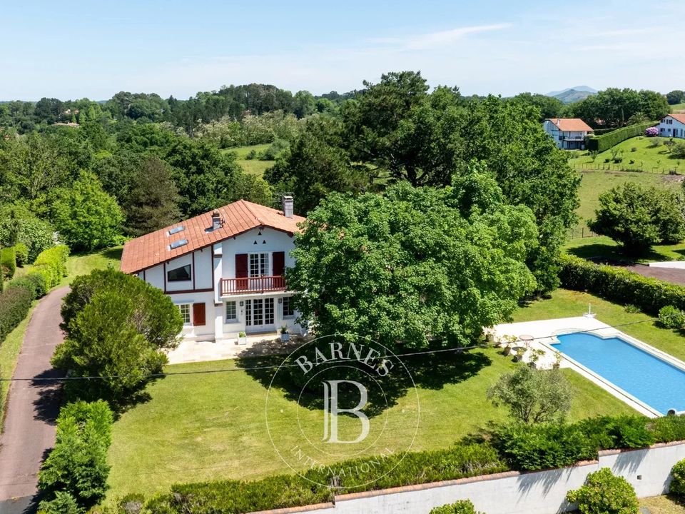 Villa i Urrugne, Pyrenees-Atlantiques - foto 1