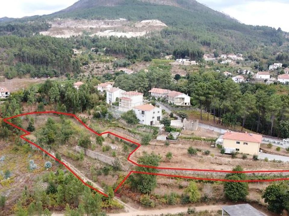 Helårsgrund i Mondim de Basto, Vila Real - foto 1