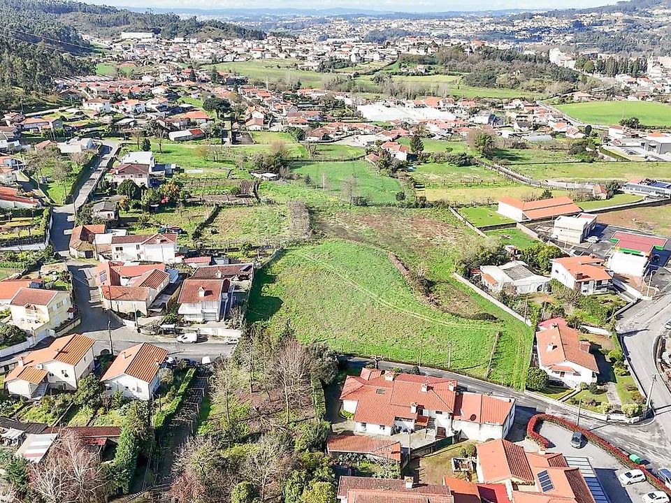 Helårsgrund i Guimaraes, Braga - foto 2