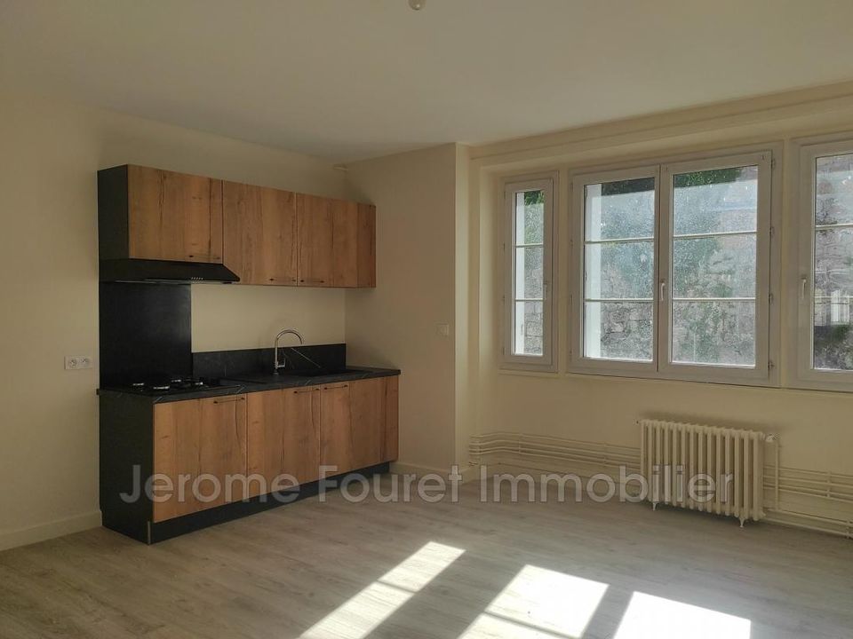 Leilighet i Egletons, Correze - bilde 1