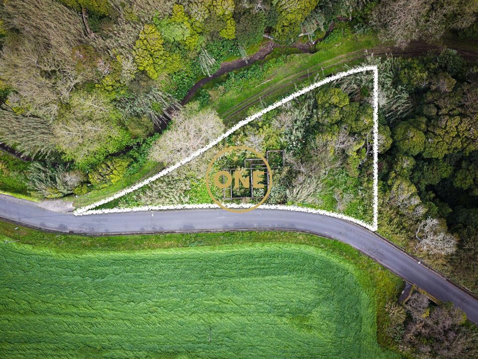 Helårsgrund i Ponta Delgada, Sao Miguel - foto 1