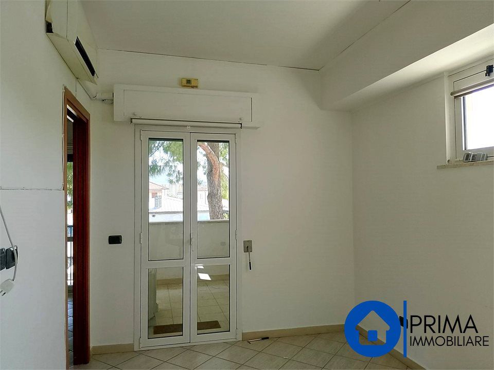L'establiment comercial a Terni, Terni - foto 4