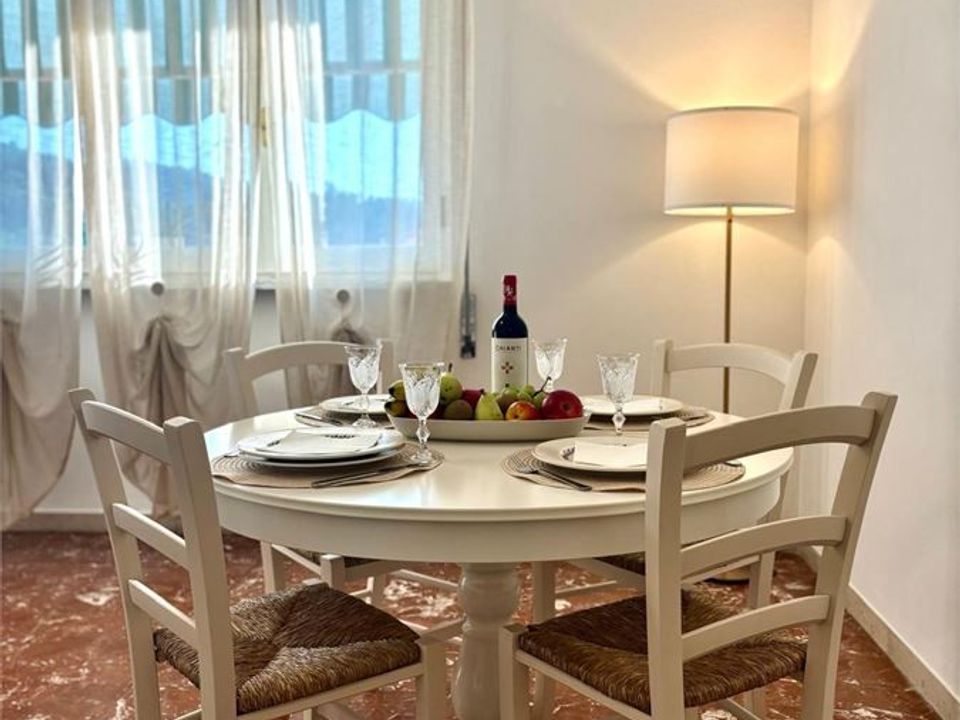Lejlighed i Carrara, Massa and Carrara - foto 3